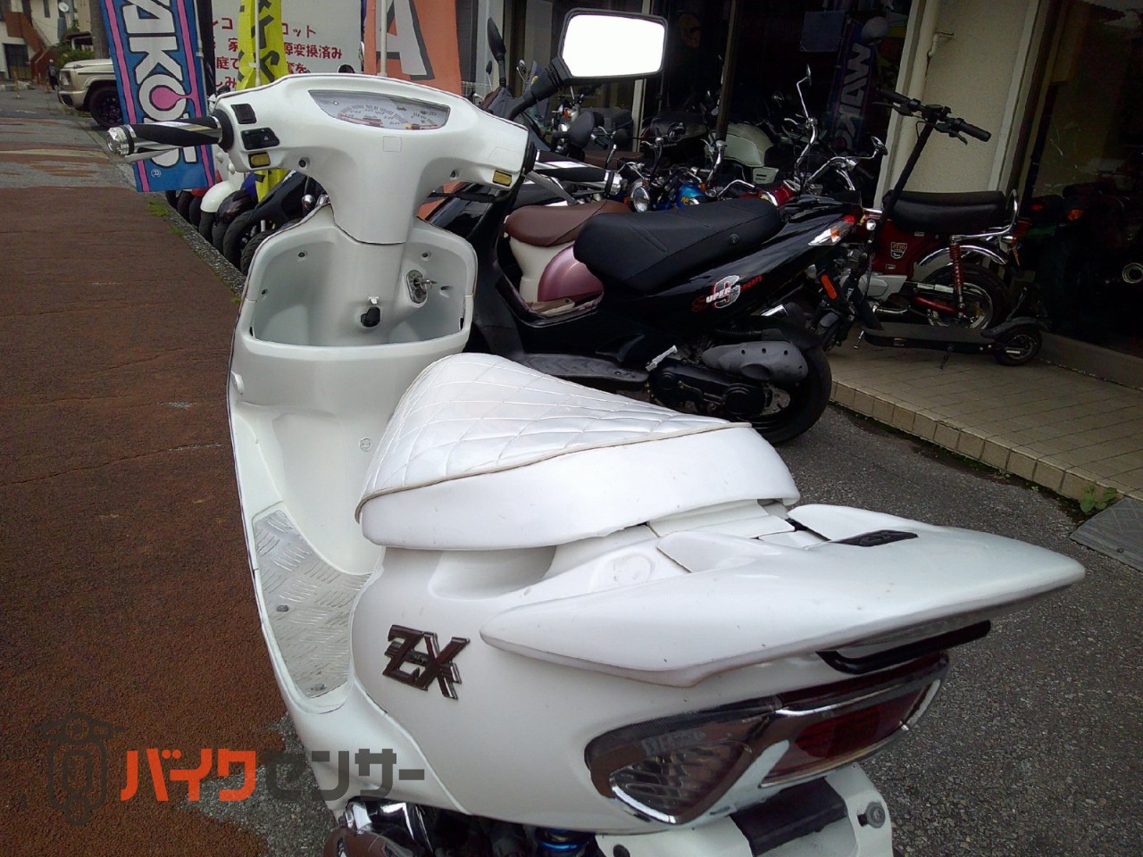 ホンダ DIO ZX エナメルシート リヤスポイラー ディスクブレーキ