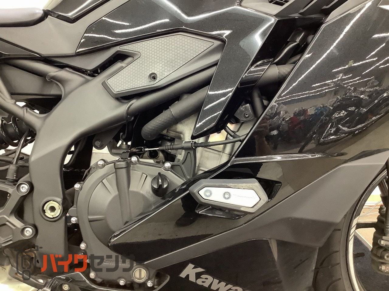 カワサキ ニンジャ ZX－25R エンジンスライダー！! B709819| BDS
