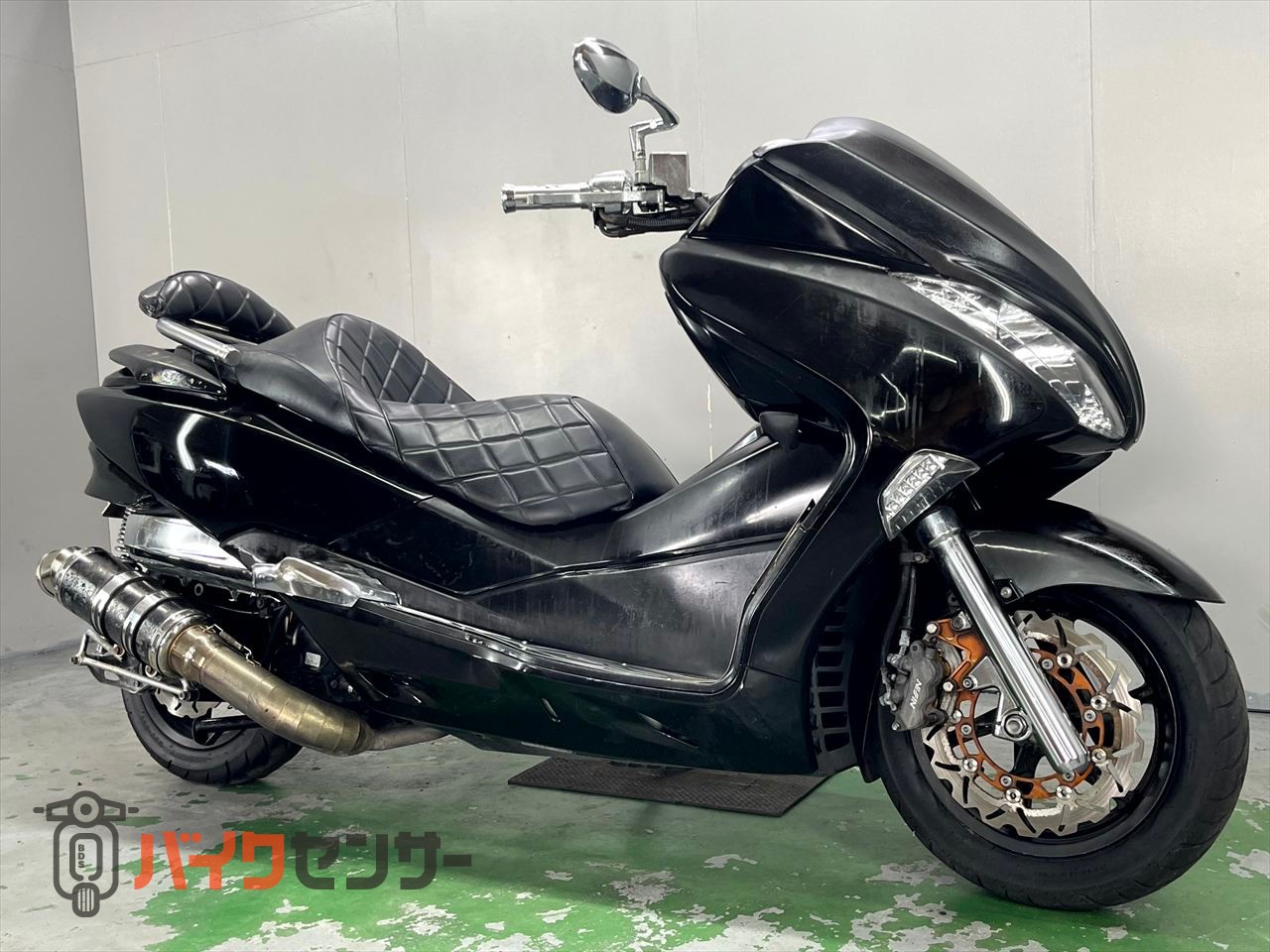 ホンダ フォルツァZ MF10 2009年モデル 社外マフラー フロントマスク