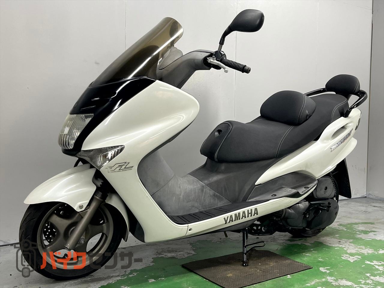 ヤマハ マジェスティ125 インジェクション SE27 社外マフラー 原付二種