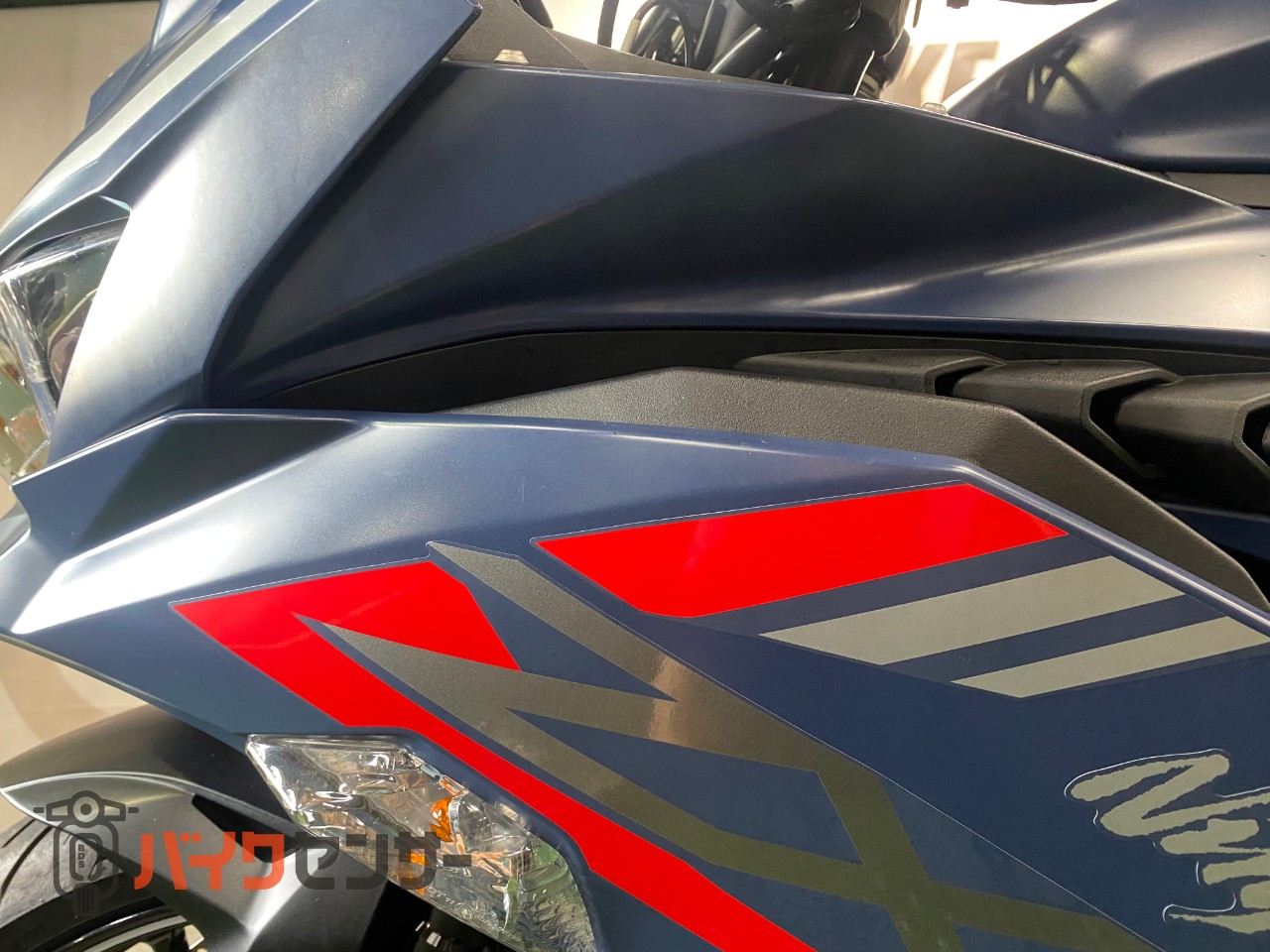 カワサキ Ninja ZX-25R SE 2022年式モデル 前後ドライブレコーダー