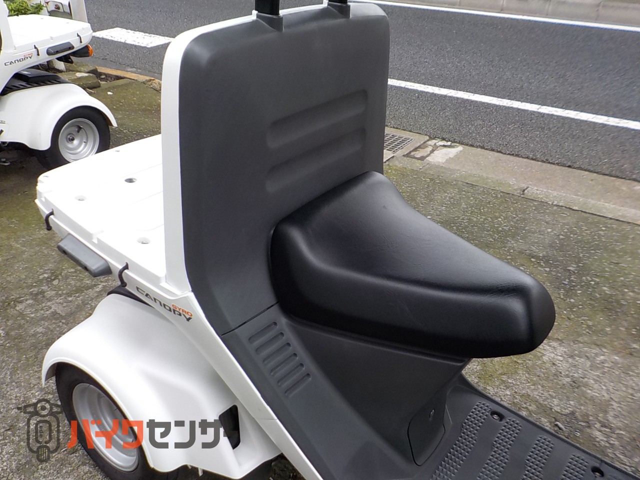 ジャイロキャノピー　ダグラス8インチ！　ケンダK389新品未使用2本セット ホンダ ジャイロキャノピー B710956| BDSバイクセンサー