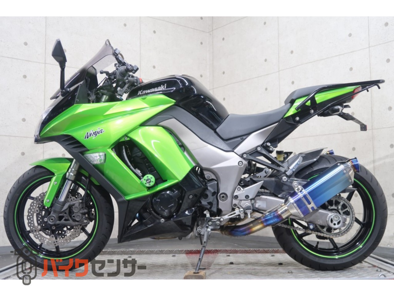 カワサキ Ninja1000 ZXT00G 東南アジア仕様 BEETフルエキ ETC USB リア