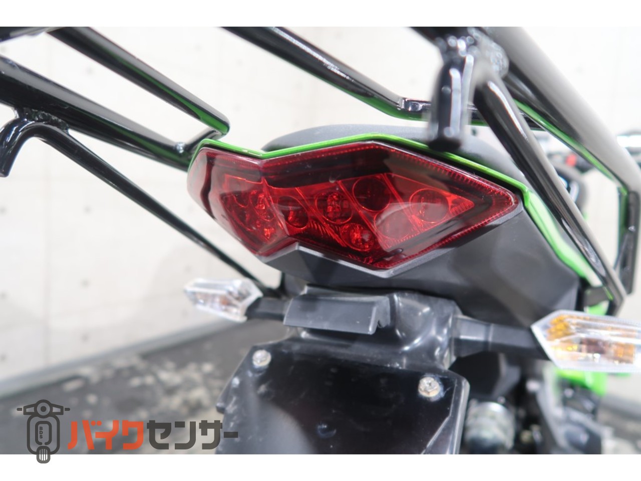 カワサキ Ninja1000 ZXT00G 東南アジア仕様 BEETフルエキ ETC USB リア