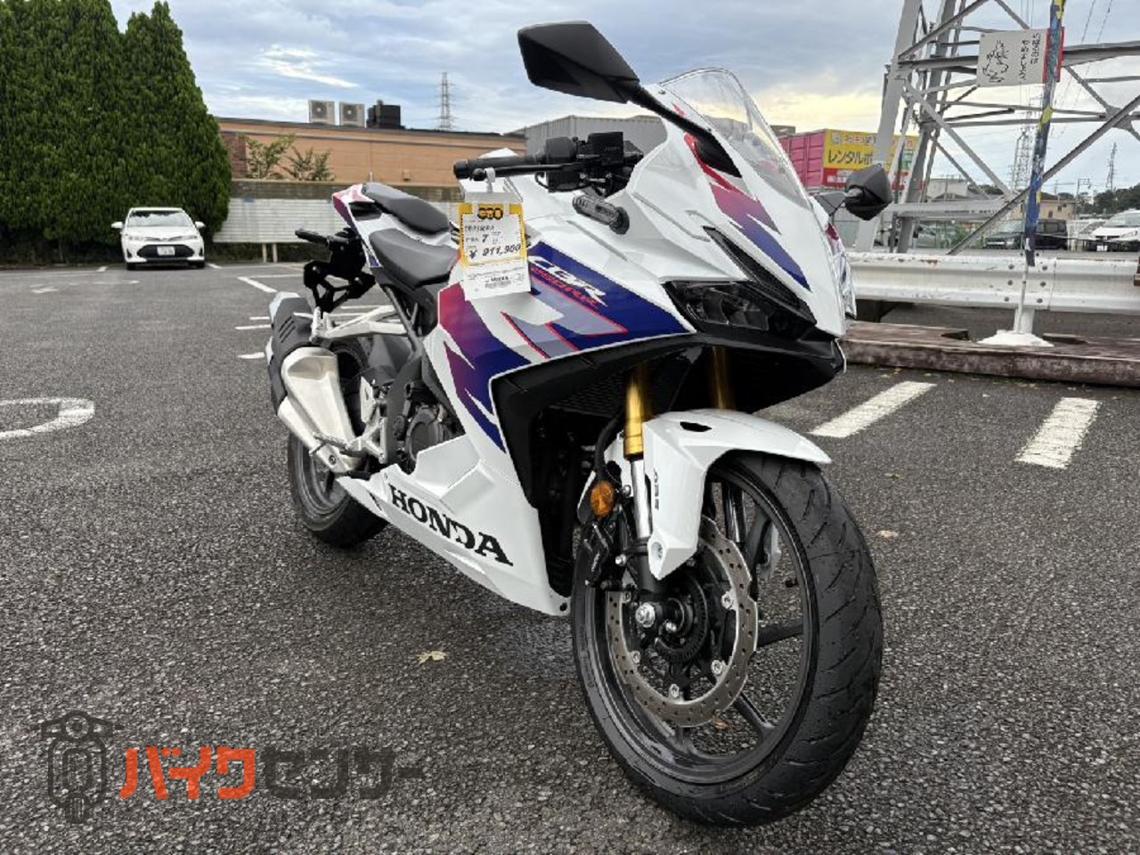 ホンダ CBR250RR クイックシフター・グリップヒーター・スライダー