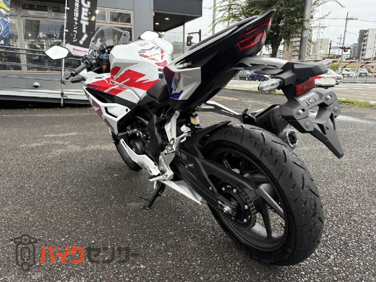 ホンダ CBR250RR クイックシフター・グリップヒーター・スライダー