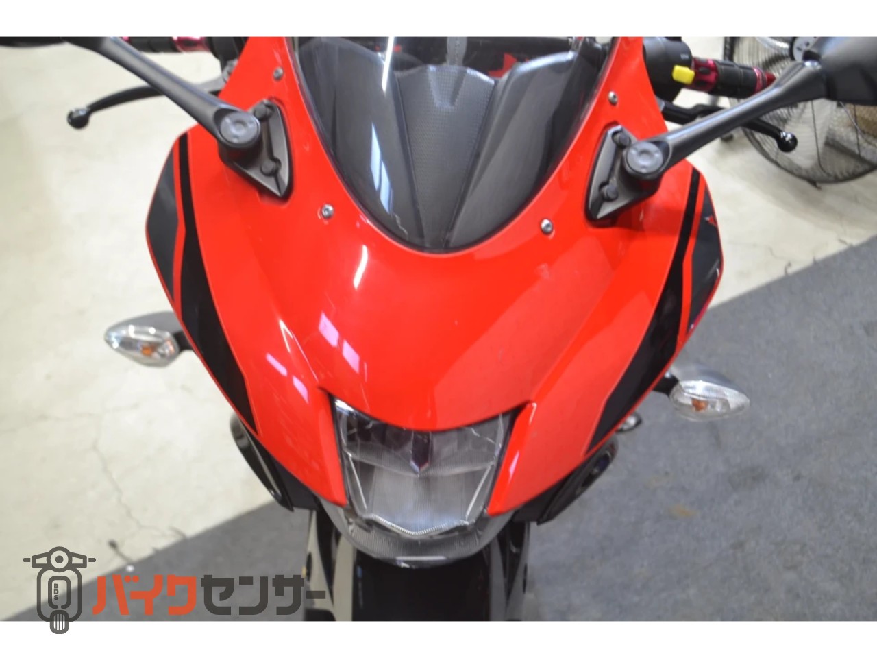 GSX-R125 タンク 赤 新品未使用 スズキ GSX-R125 B711235| BDSバイクセンサー