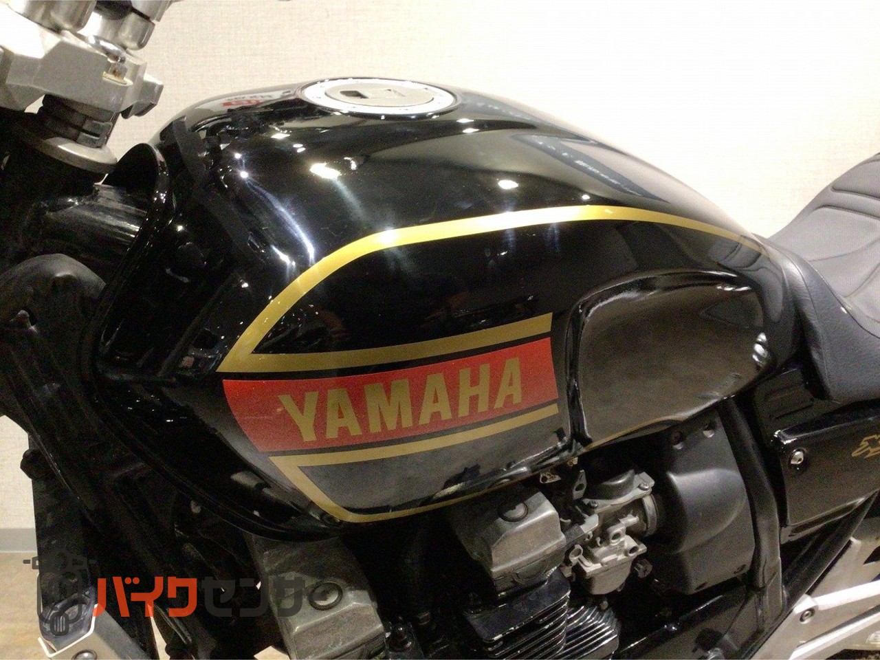 ヤマハ XJR400 4HM型1993年初期型モデル 外装RZカラー