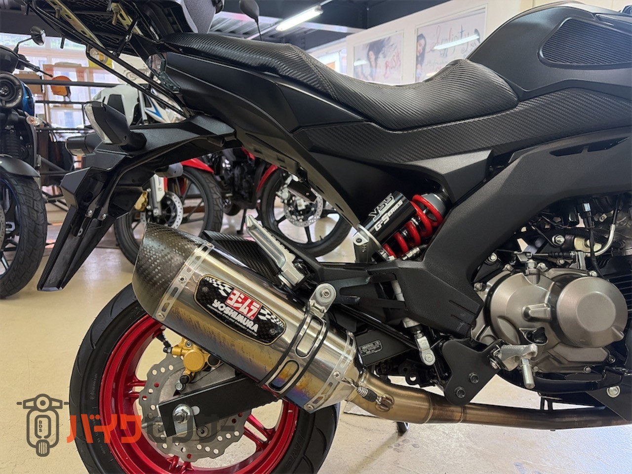 カワサキ Z125PRO ヨシムラマフラー USB電源装備 B711534| BDSバイク