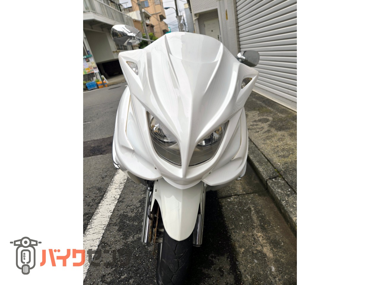 ヤマハ マジェスティ250C 自由自在にLEDの光らせ方・色を変更できます