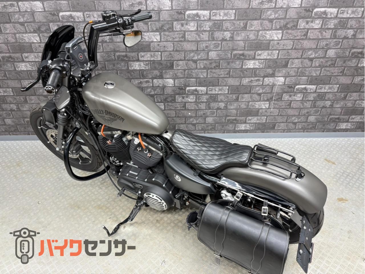 ハーレーダビッドソン XL883N アイアン バンス＆ハインズマフラー