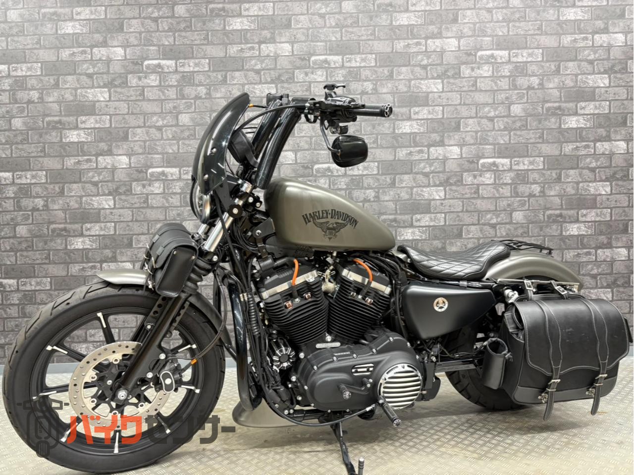 ハーレーダビッドソン XL883N アイアン バンス＆ハインズマフラー
