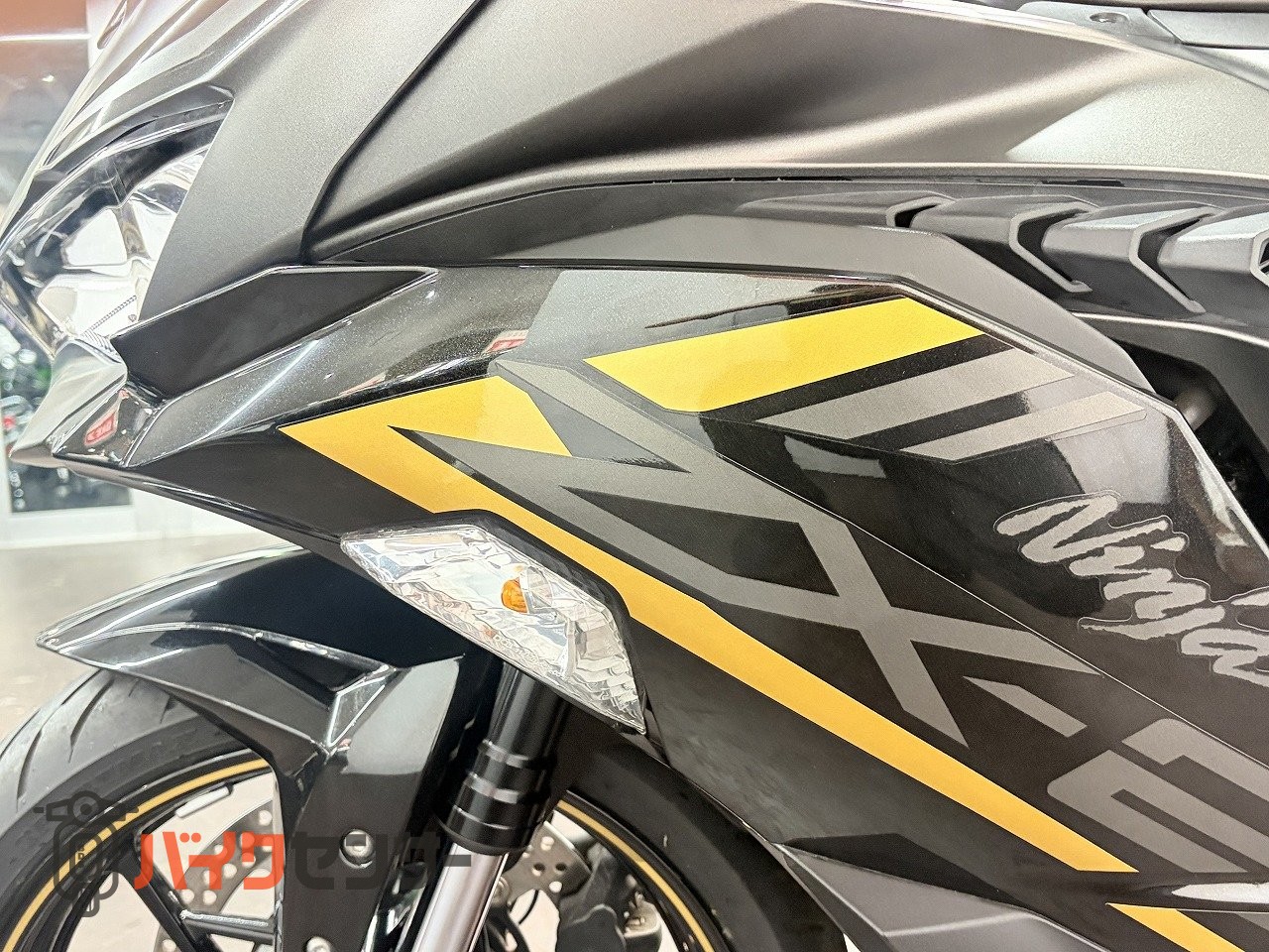 カワサキ ZX－25R SE ワンオーナー ヨシムラ製レース用マフラー