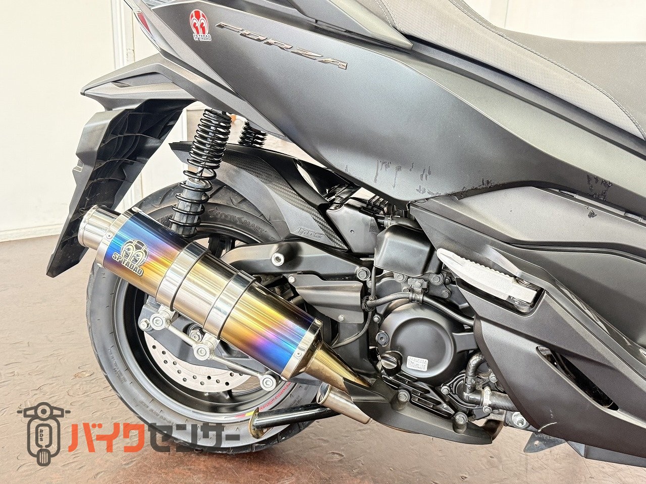 ホンダ フォルツァ 2018年モデル MF13 リアボックス カスタム