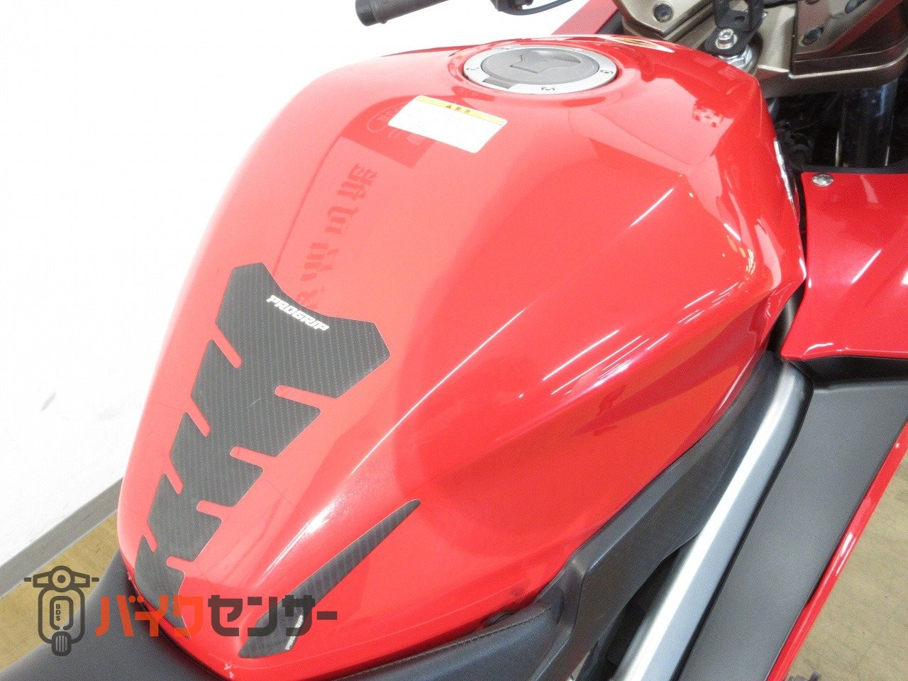 さらに値下げしました。vfr800f RC79用　TSRマフラー ホンダ VFR800F／ABS／RC79型／TSR製マフラー／マルチバー／エンジン