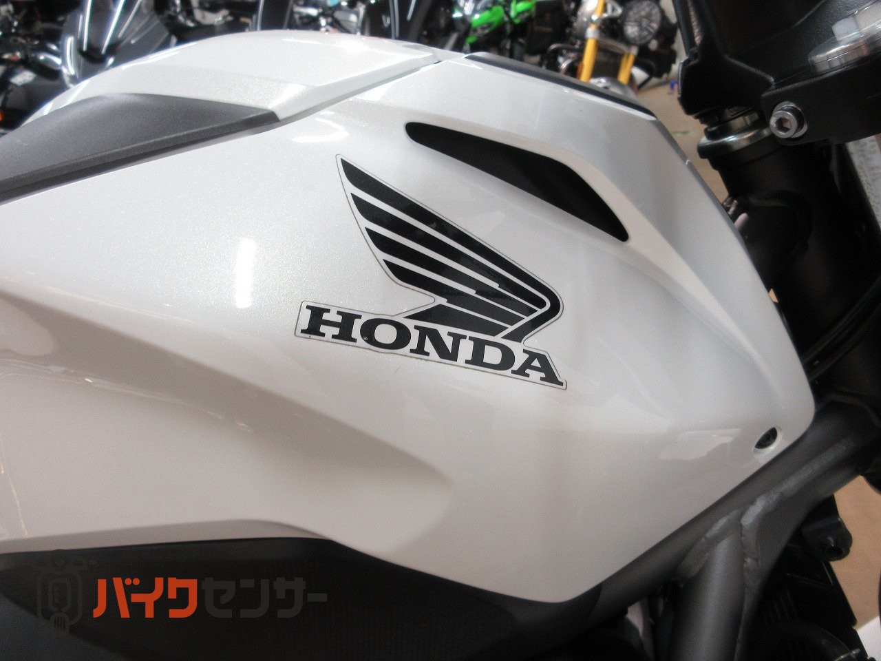 ホンダ NC700S／RC61型／インジェクションモデル／カスタムスクリーン