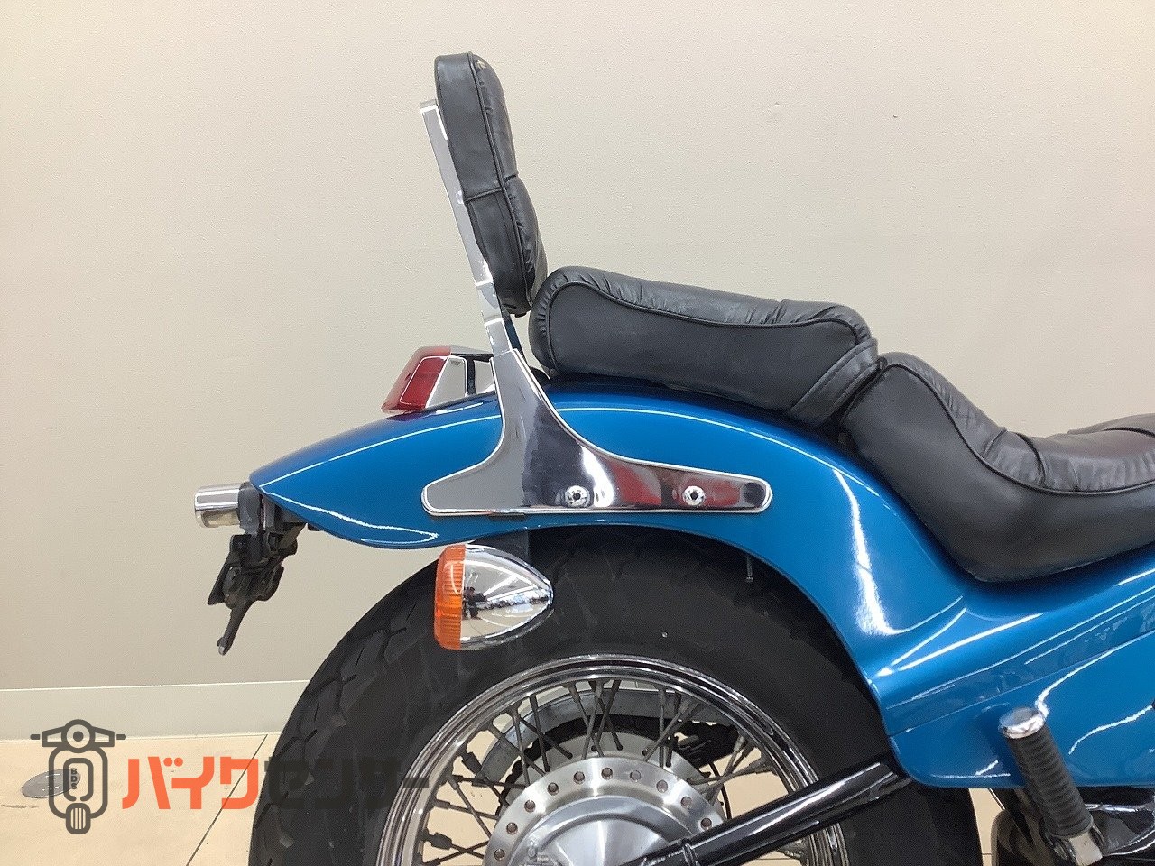 ホンダ　スティード400のバックレストになります。 ホンダ スティード400◇1994年式◇バックレスト B712313| BDS