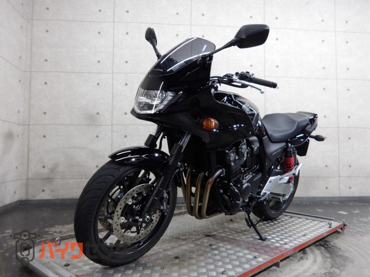 ホンダ CB400 SUPER ボルドール VTEC Revo NC42 最終型 エンジンガード