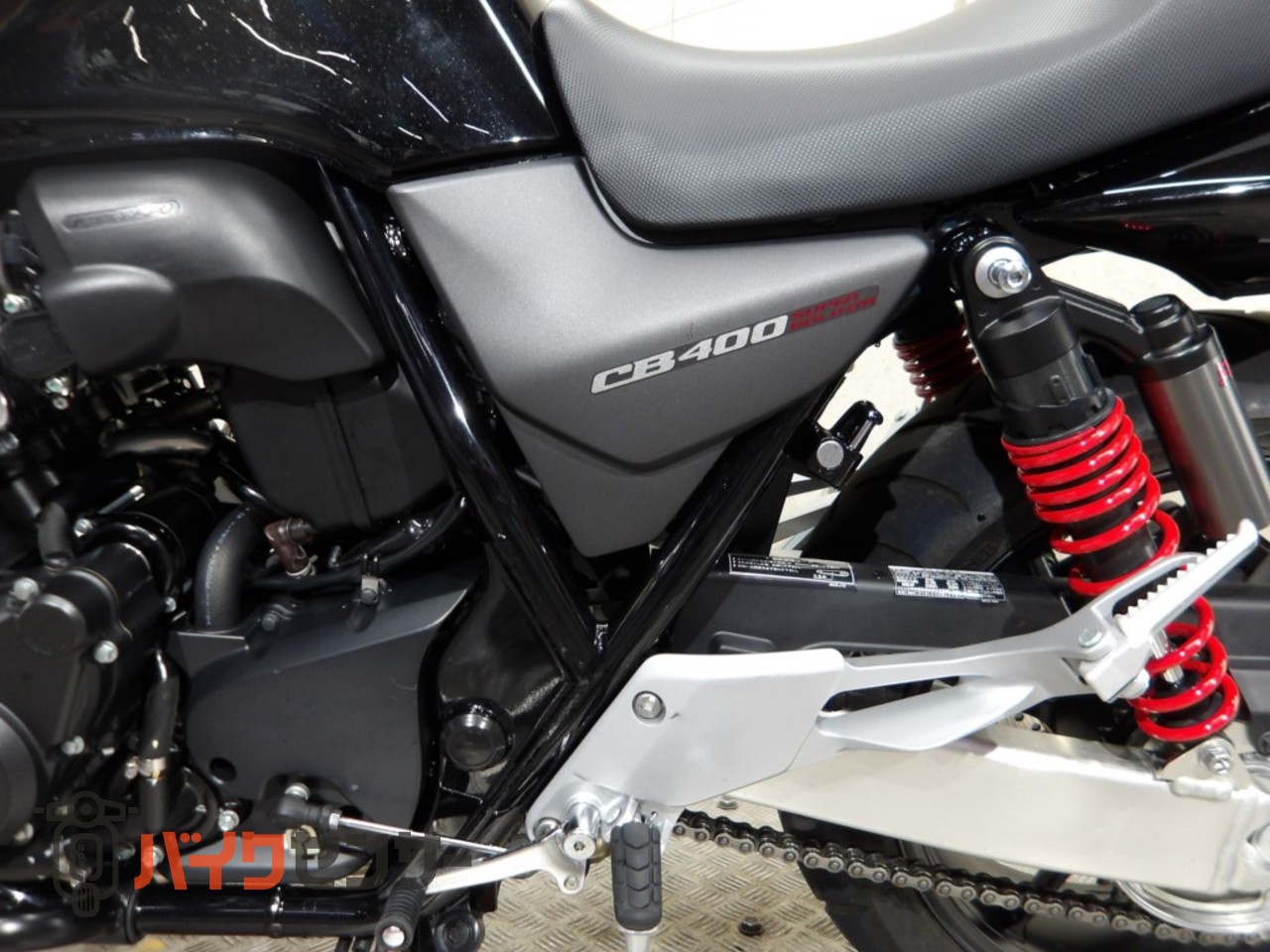 ホンダ CB400 SUPER ボルドール VTEC Revo NC42 最終型 エンジンガード
