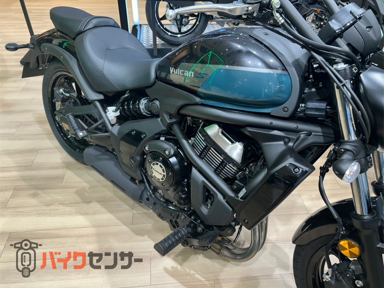 カワサキ バルカンS 2027年モデル メタリックカーボングレー