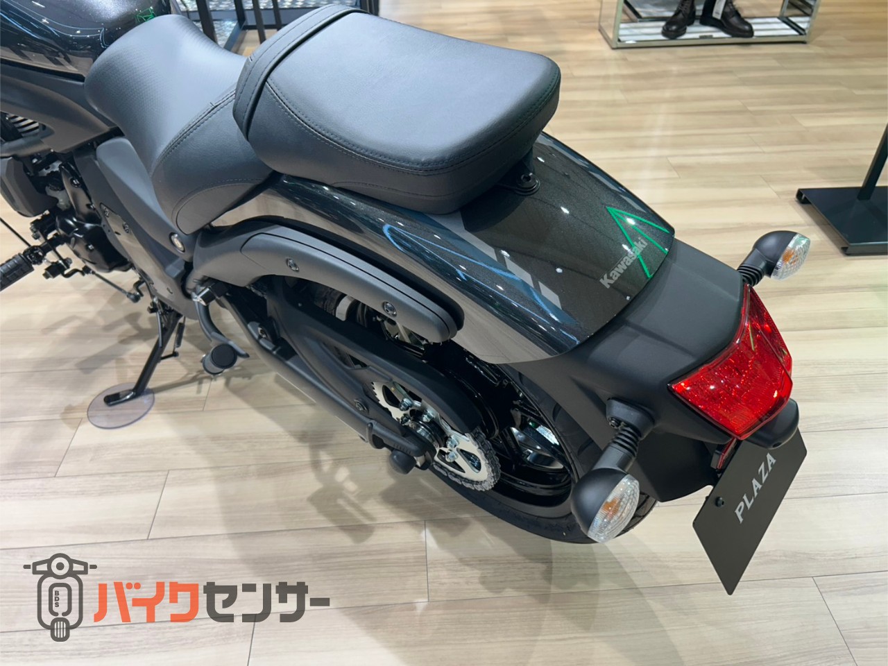 カワサキ バルカンS 2027年モデル メタリックカーボングレー