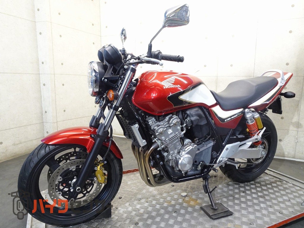 ホンダ CB400 SUPER FOUR VTEC REVO NC42 誕生20周年記念モデル