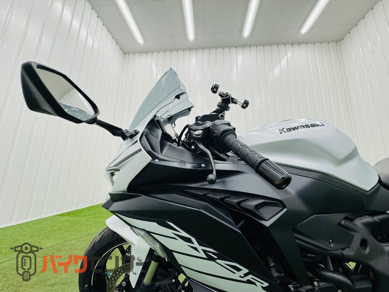 カワサキ Ninja ZX-4R SE エンジンガード マウントステー スマホ