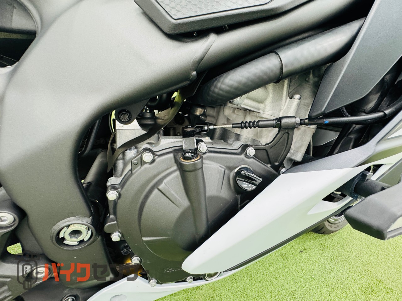 専用品 カワサキ Ninja ZX-4R SE エンジンガード マウントステー スマホ
