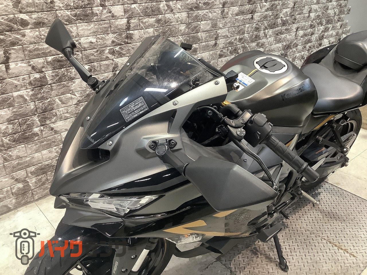 カワサキ Ninja ZX-25R SE ABS USB電源 マルチバー エンジンスライダー