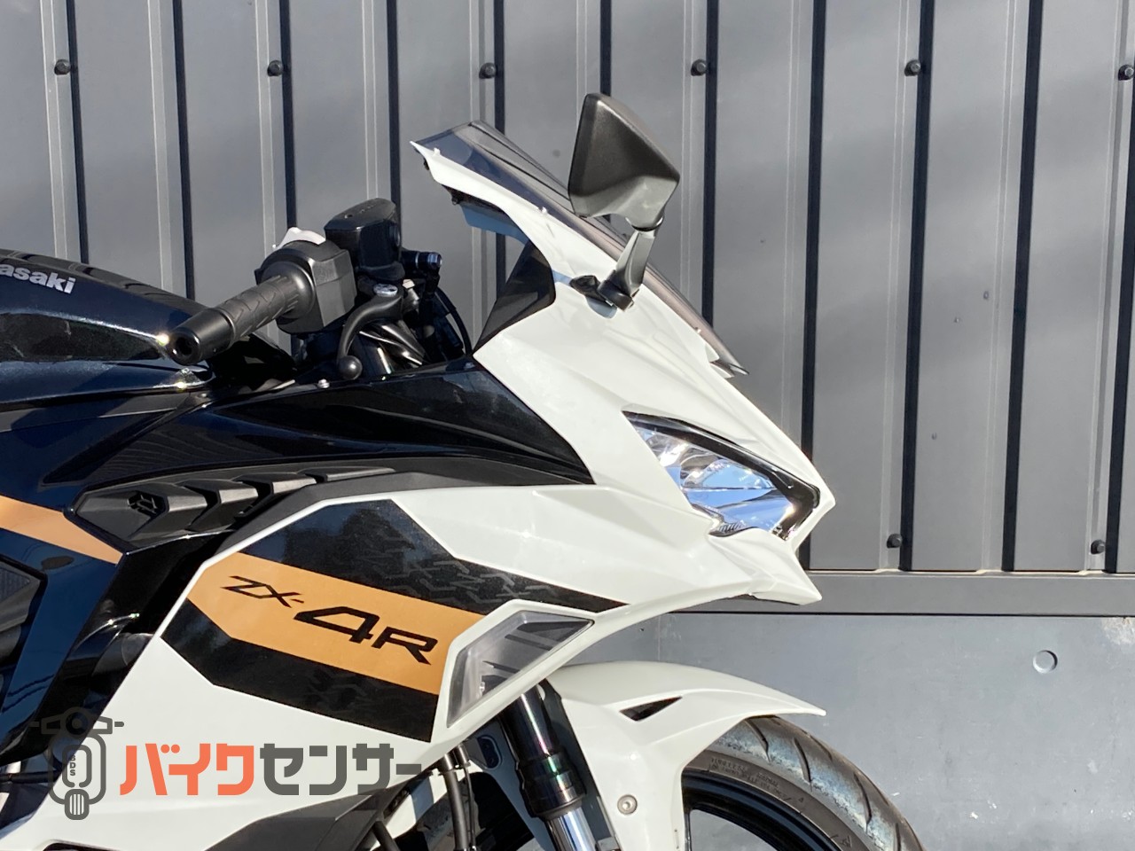 カワサキ Ninja ZX-4R SE パワーモード ショーワ製フロント