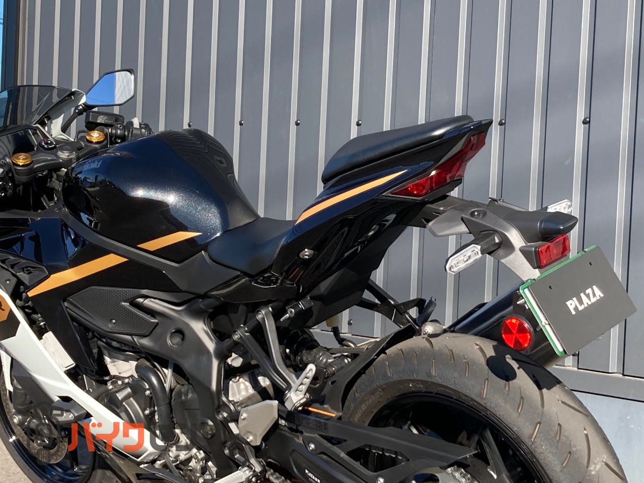 カワサキ Ninja ZX-4R SE パワーモード ショーワ製フロント
