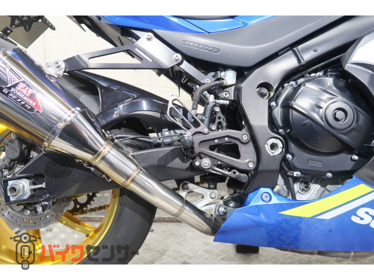 スズキ GSX-R1000R DM11G ヨシムラレーシングマフラー マルケジーニ スズキ GSX-R1000R DM11G ヨシムラレーシングマフラー マルケジーニ