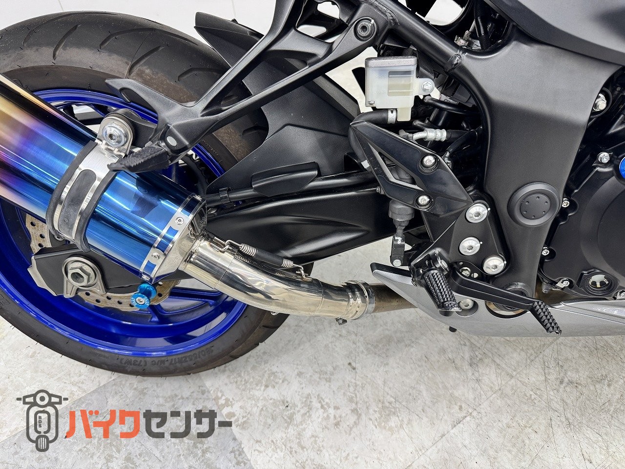 スズキ GSX-S750 ABS 2021年モデル・WR'Sマフラー・ナックルガード他