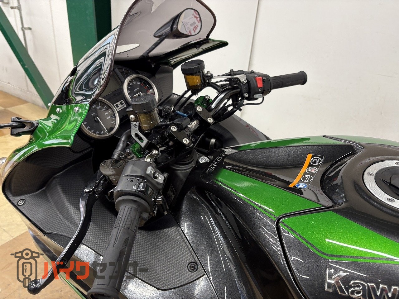 カワサキ NINJA ZX－14R ハイグレード ハリケーン製ハンドル