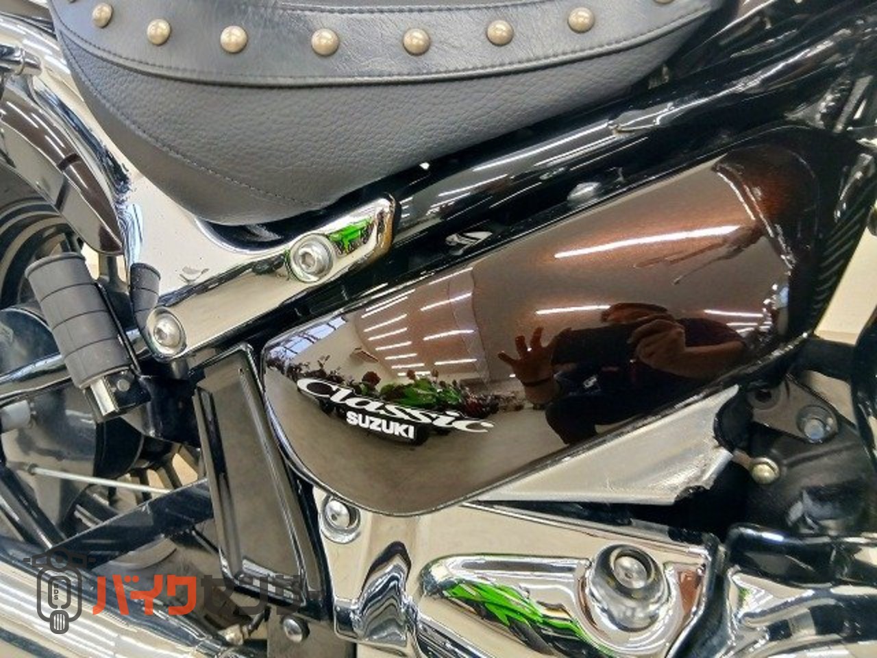 スズキ イントルーダー400クラシック 2in1マフラー／アルミグリップ