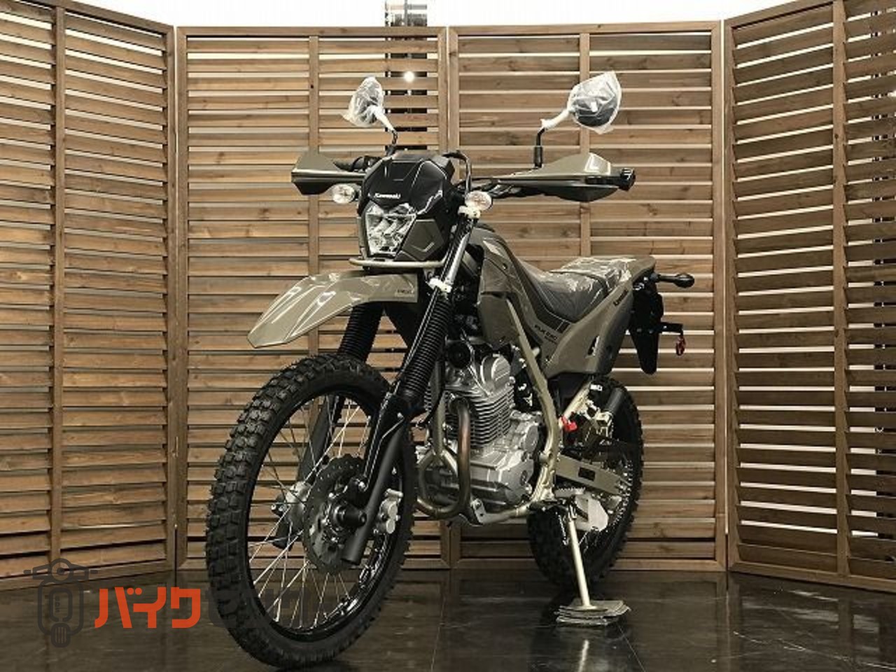 カワサキ KLX230シェルパ 2025年モデル ミディアムクラウディグレー