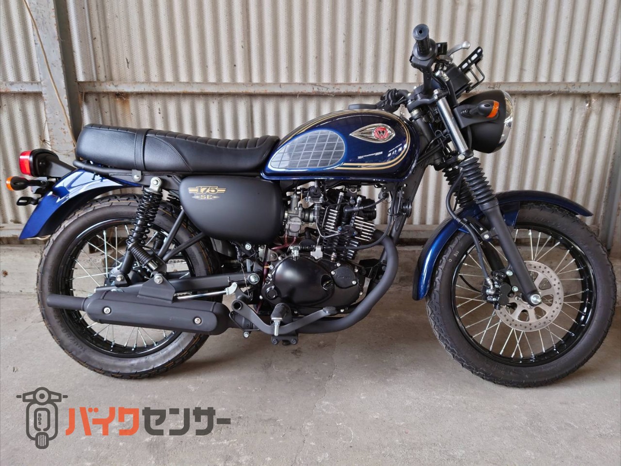 Kawasaki カワサキ w175 新古車 ワンオーナー