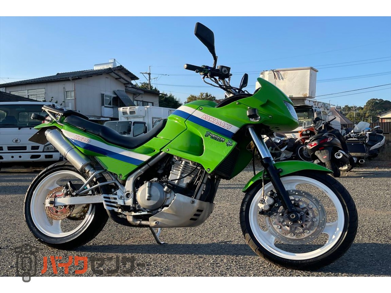 カワサキ KLE250 アネーロ