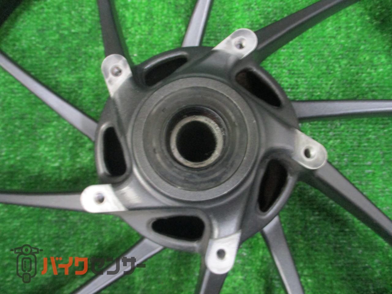 フロントホイール CB400SF VTEC NC42後期 44650-MFM-COOZA 純正