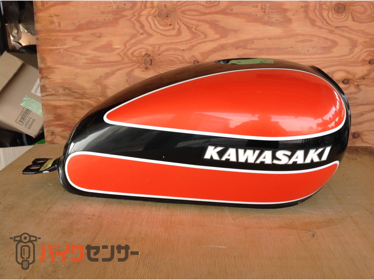 W400 タンク オレンジ/黒 P007912| BDSバイクセンサー