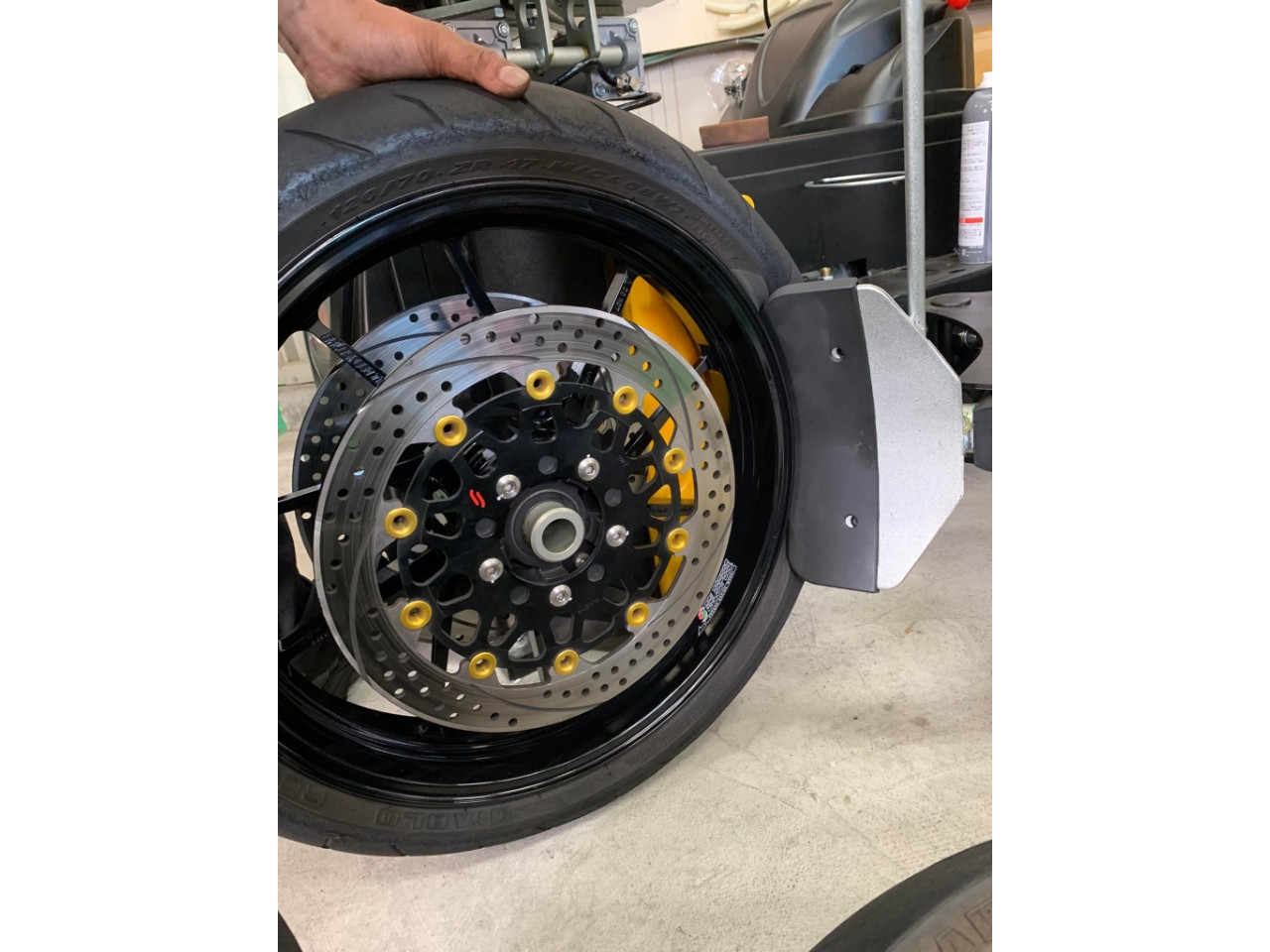 ホイール　③ WINTER MAXX 2024年製 新型プリウス トヨタ専用 195/60R17