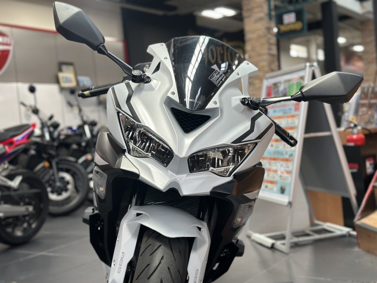 NINJA ZX-4R SEの中古車が入荷いたしました！| BDSバイクセンサー