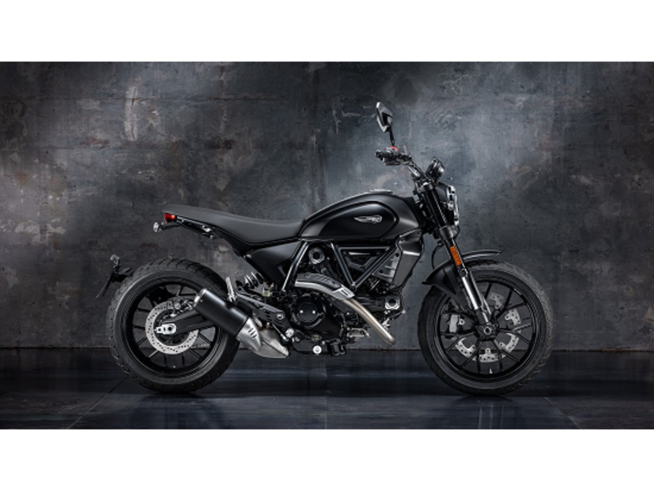 スクランブラーICON DARK ご予約受付中！| BDSバイクセンサー