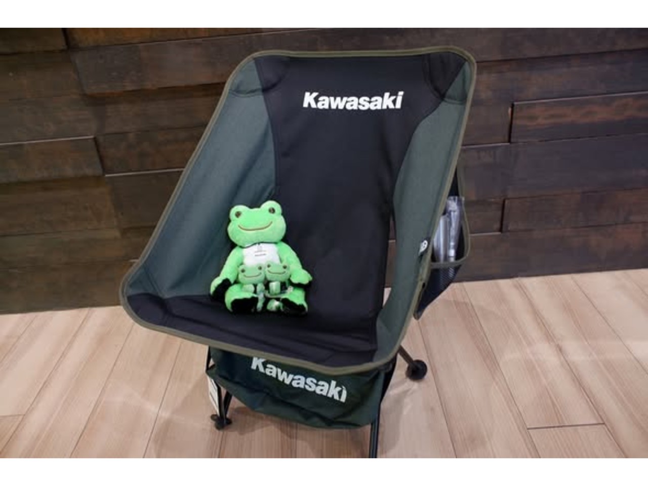 ◉新品 カワサキプラザ 限定品 キャンピングチェア Kawasaki アウトドア カワサキ アウトドアチェア」| BDSバイクセンサー