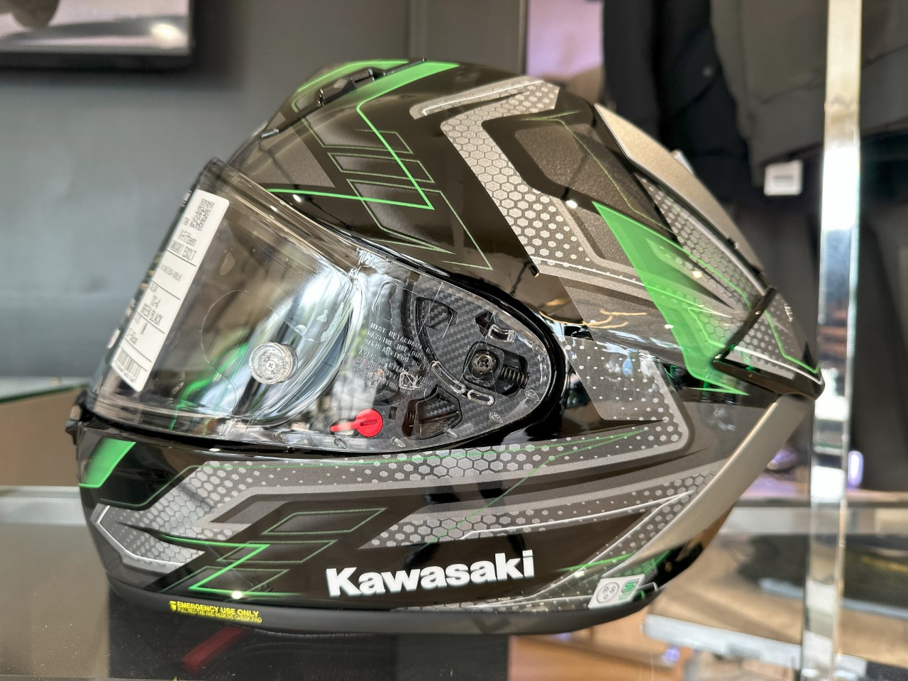 SHOEI X-Fifteen エスカレート　カワサキコラボ SHOEIとのコラボモデル『カワサキ X-Fifteen エスカレート