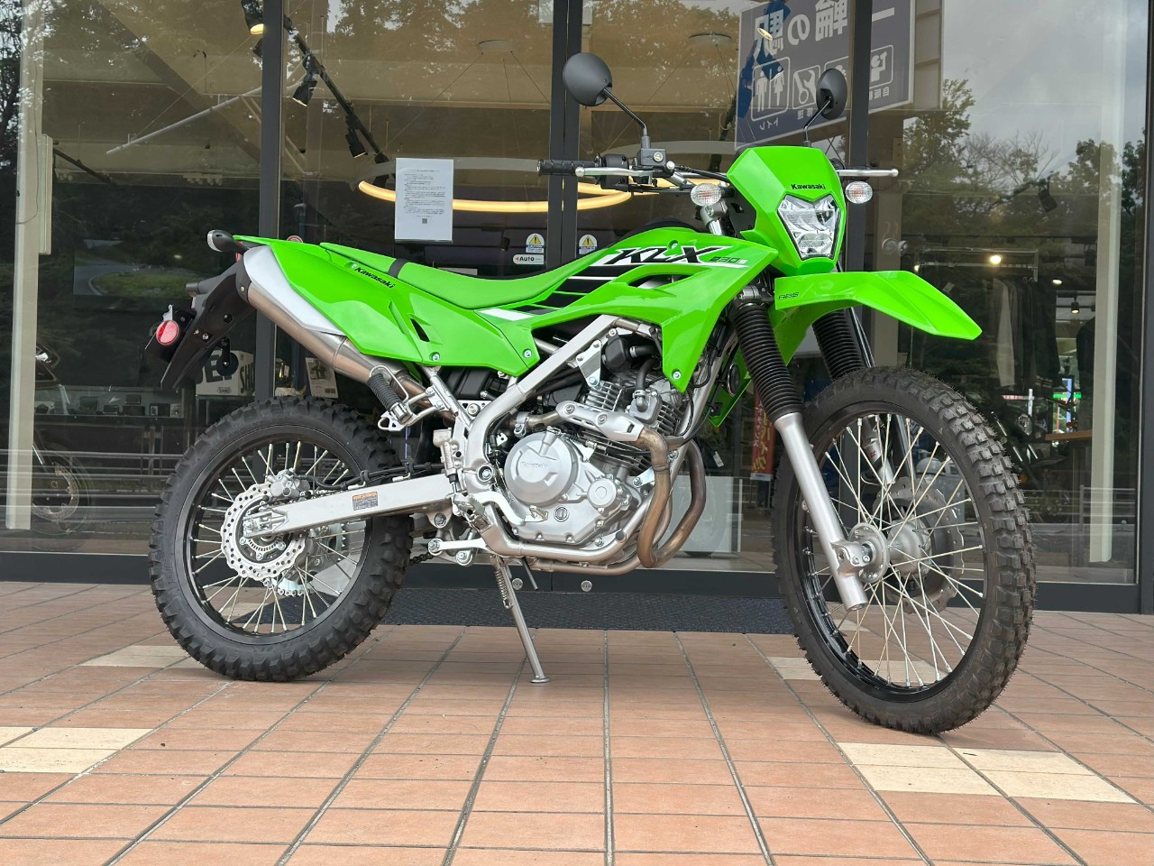 2025年モデル「KLX230 S」即納可能です！| BDSバイクセンサー