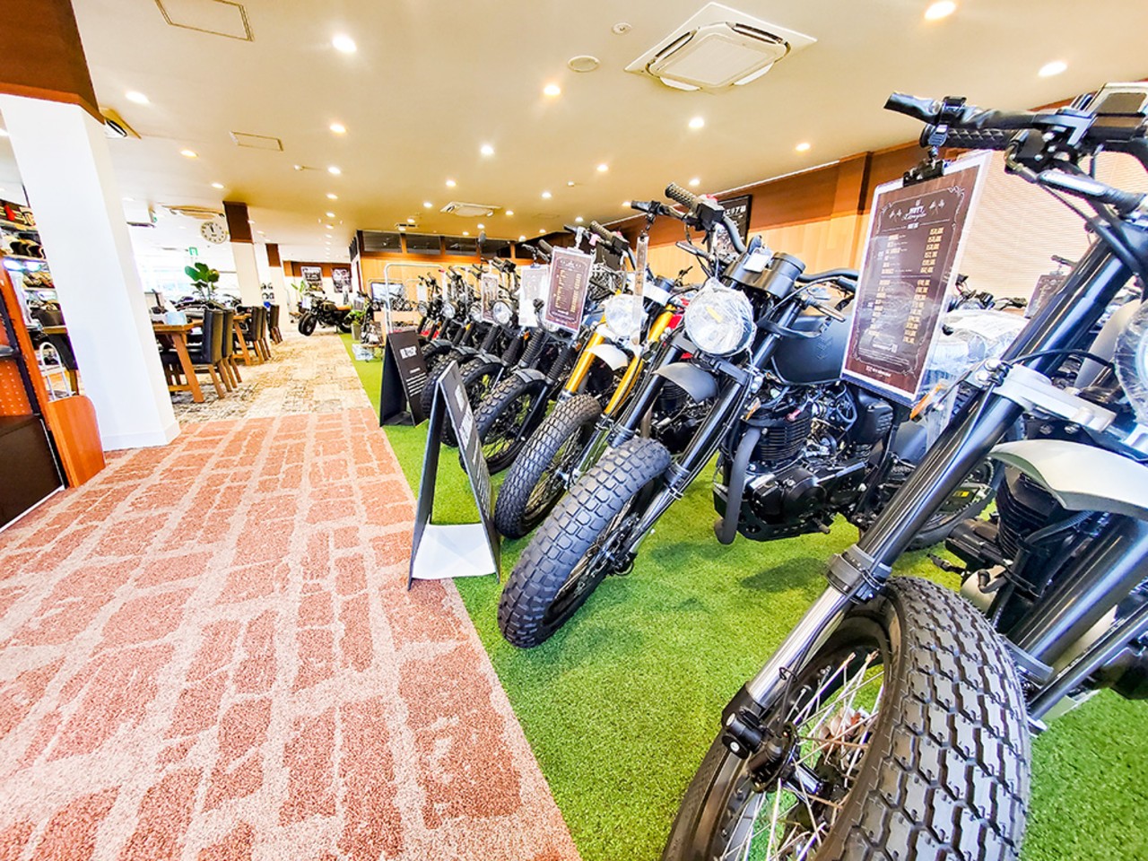 CHAMPION76（チャンピオン76） 東海名和店| BDSバイクセンサー
