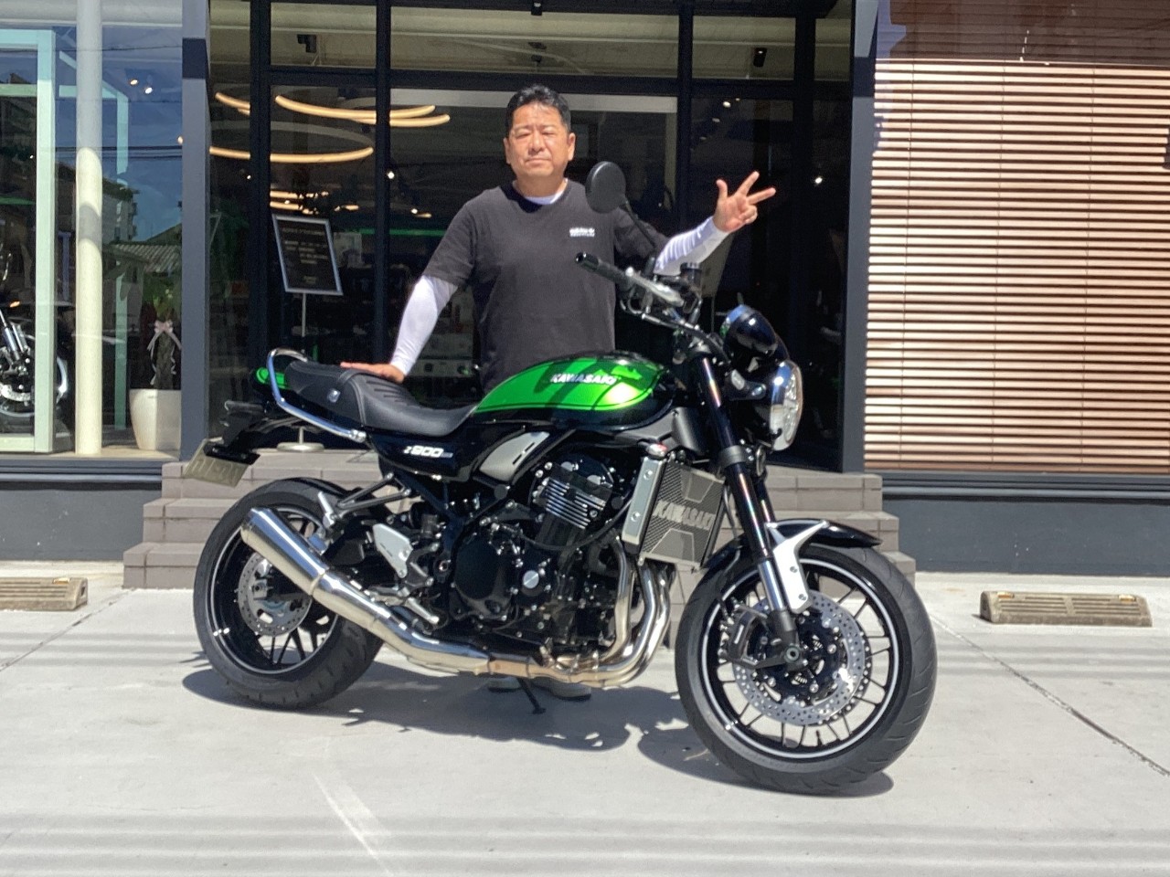 Z900RS ご納車 カワサキプラザ大阪鶴見| BDSバイクセンサー