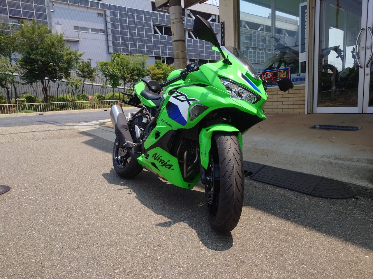 Ninja ZX-4RR 2027年モデル入荷！| BDSバイクセンサー