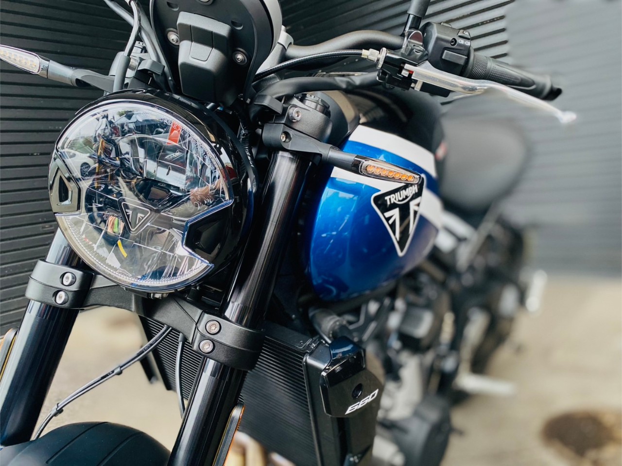 トライアンフ タイガー1200ラリー エクスプローラー ABS シート